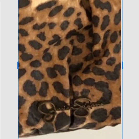 Jessica Simpson wrist clutch - Picture 4 of 4